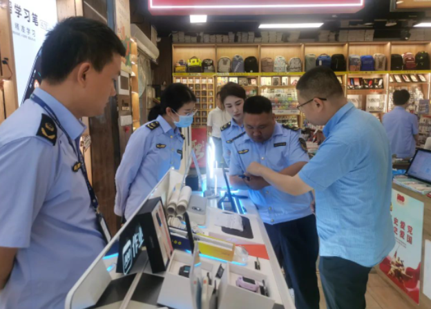 筑牢安全屏障，守護(hù)考場(chǎng)凈土——江西九江開(kāi)展涉考電子產(chǎn)品銷售專項(xiàng)檢查